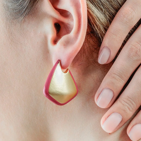Orecchini pin in resina a goccia