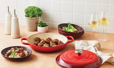 Tegame basso Evolution in ghisa vetrificata ciliegia 30cm Le Creuset