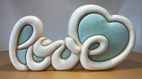 Scritta Love in Ceramica