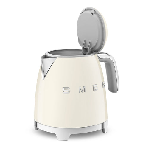 Bollitore elettrico Panna piccolo Smeg
