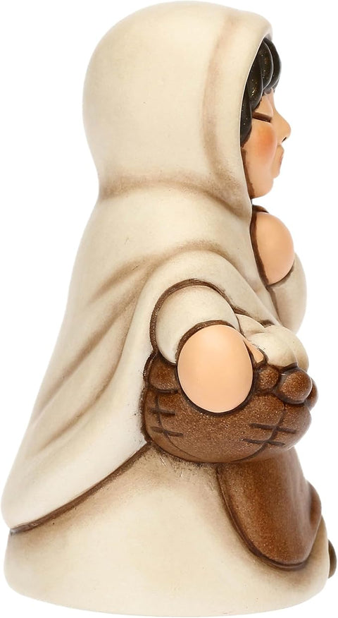 Donna con cesto di uova in ceramica BIANCO