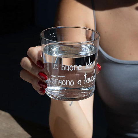 Bicchiere acqua Le buone idee vengono a tavola