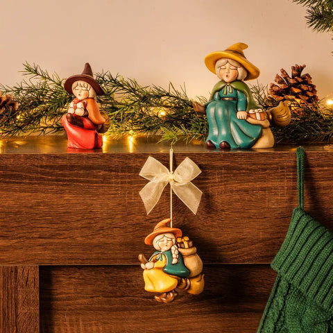 Befana Berta da appendere in ceramica Thun