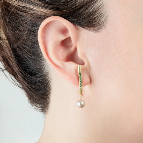 Orecchini pendenti con stella e perla